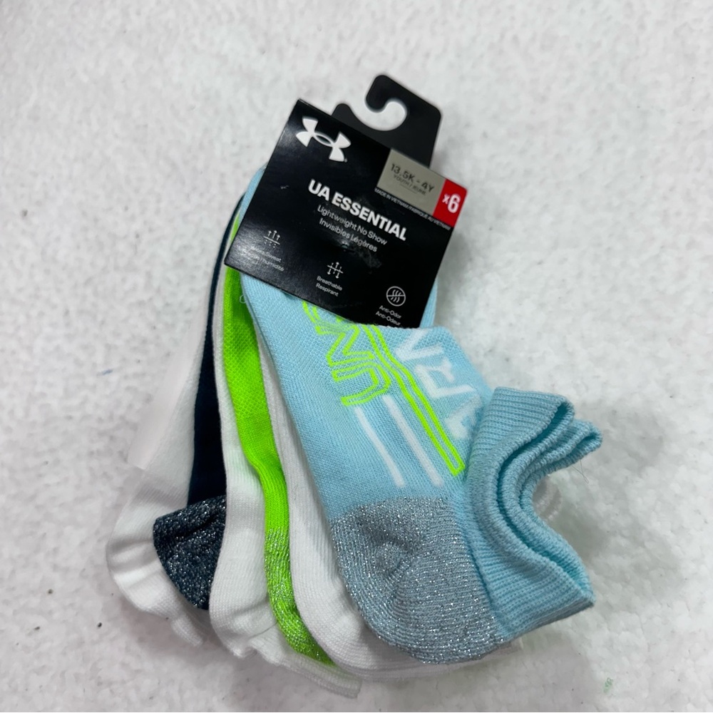 Girl’s Under Armour Socks